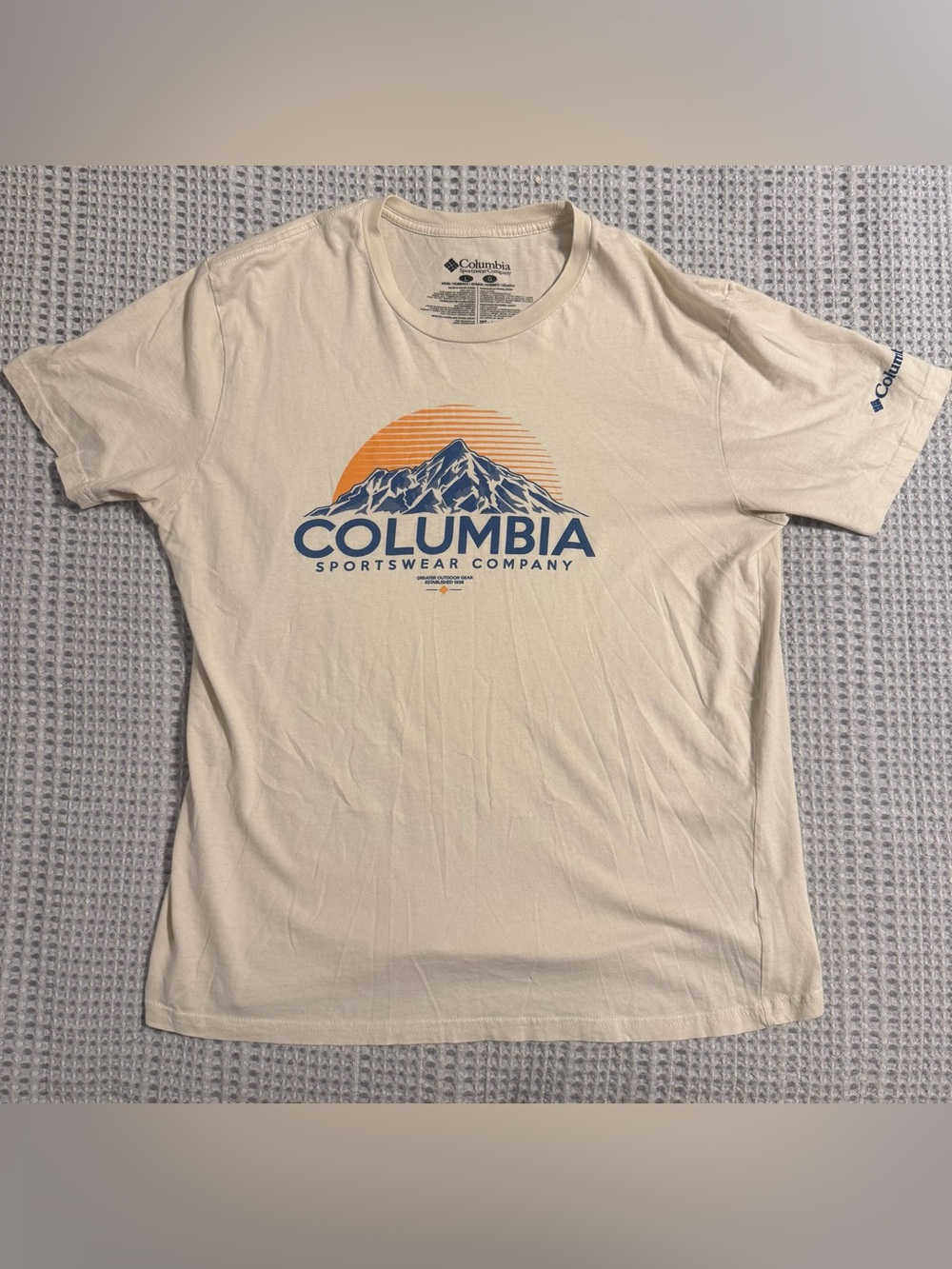 Columbia Sportswear Mountain Graphic T-Shirt